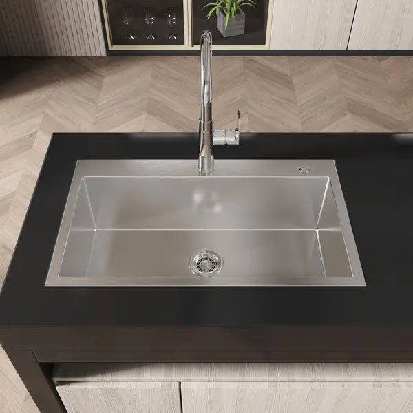 32 "x 19" x 10 " Embedded Single Bowl Kitchen Deep Sink, Equipped with