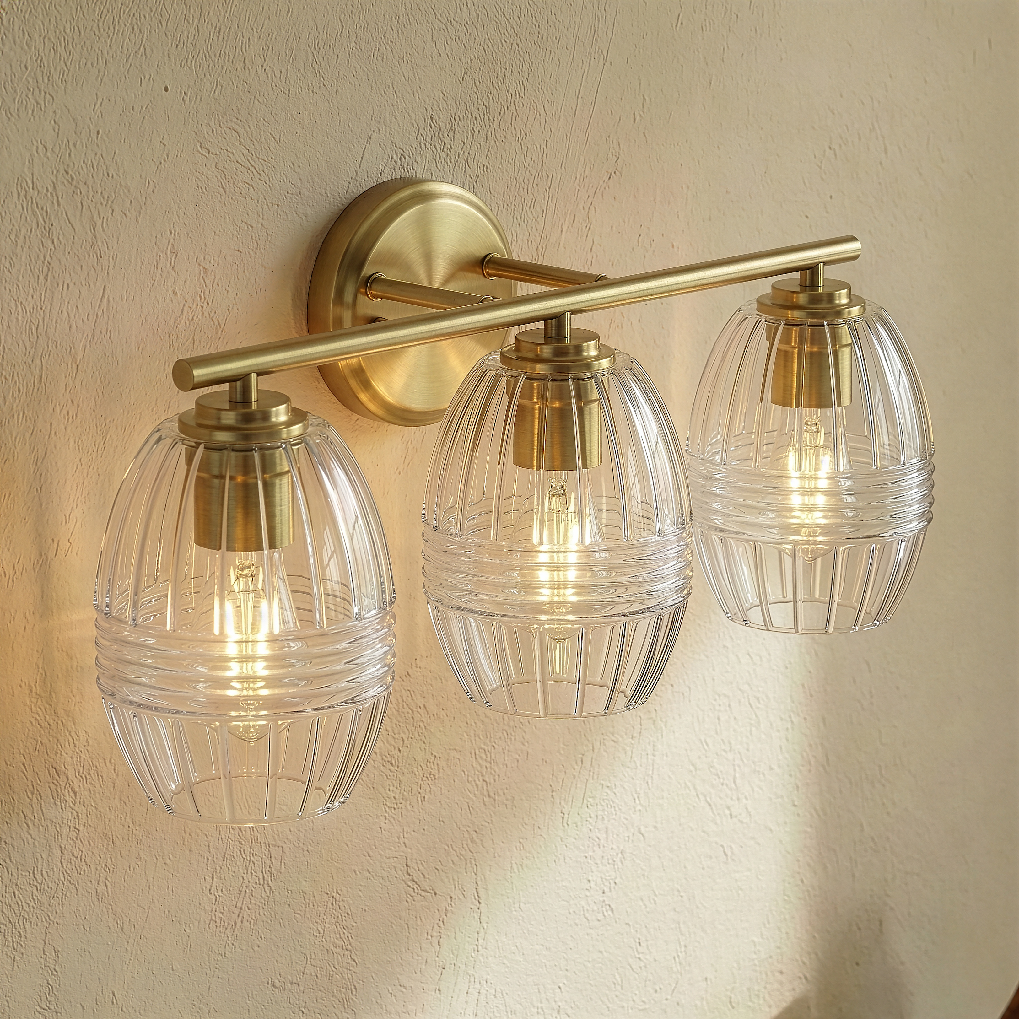Luster Three Lights Vanity With Clear Glass For Bathrooms Above Mirror